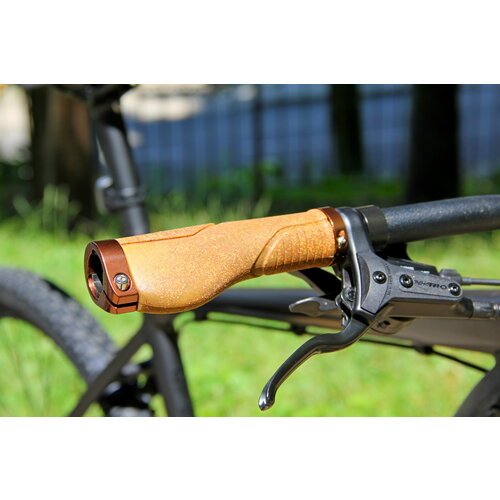 Грипсы для велосипеда эргономичные Portland Cork коричневые с двумя локонами комплект
